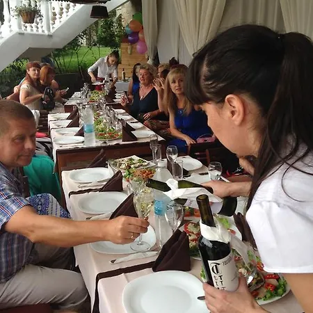 Triumph Village سفيتي فلاس