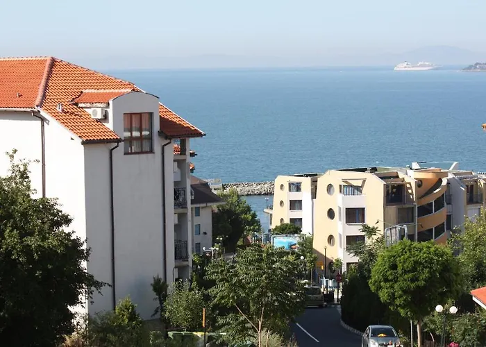 Aparthotel Triumph Village Sveti Vlas
