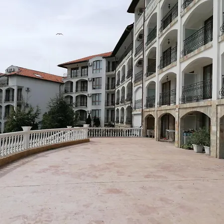 Lägenhetshotell Triumph Village Sveti Vlas