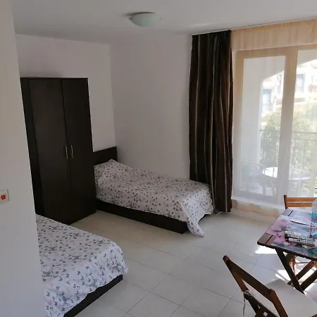 Lägenhetshotell Triumph Village Sveti Vlas