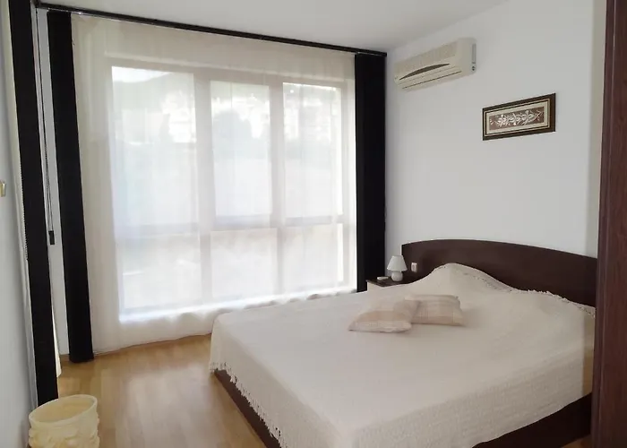 Triumph Village Appart hôtel