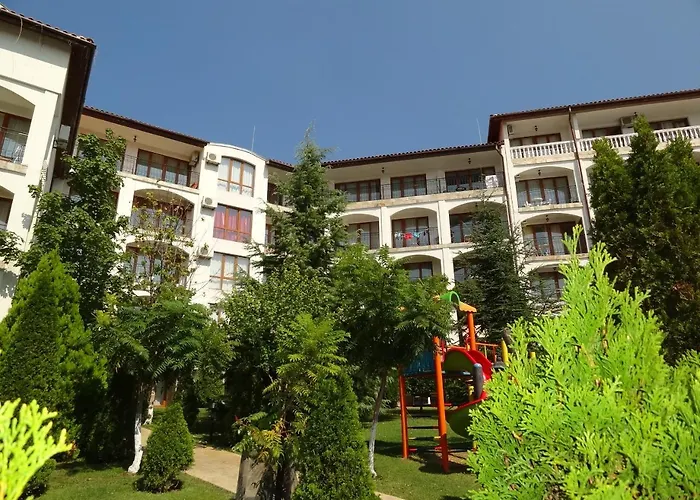 Appart hôtel Triumph Village 4*
